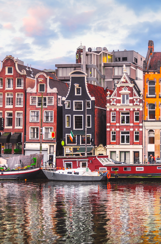 Kanalmiljø i Amsterdam